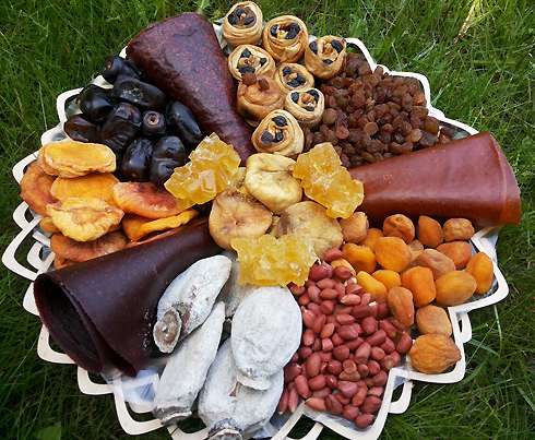 Сухофрукты и орехи - кладезь полезных веществ