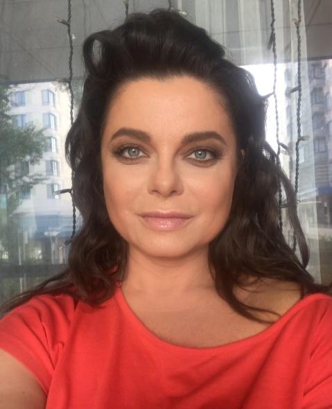 Наташа Королева испугла подписчиков «перетянутым» лицом