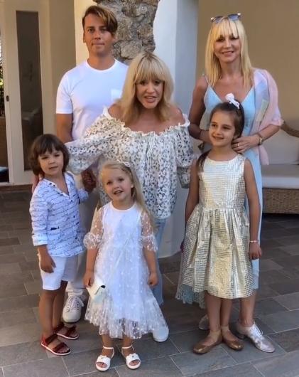 Пугачева определилась со школой для приемного ребенка