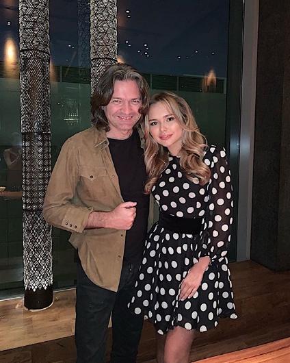 19-летнюю дочь Дмитрия Маликова подозревают в увеличении объема губ