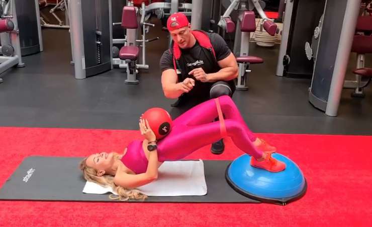 Анна Калашникова старается вести активный образ жизни