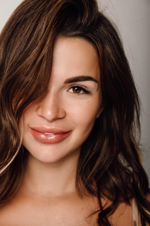 Надин Серовски поделилась правилами того, как все успеть, когда ты мама в 2020 году