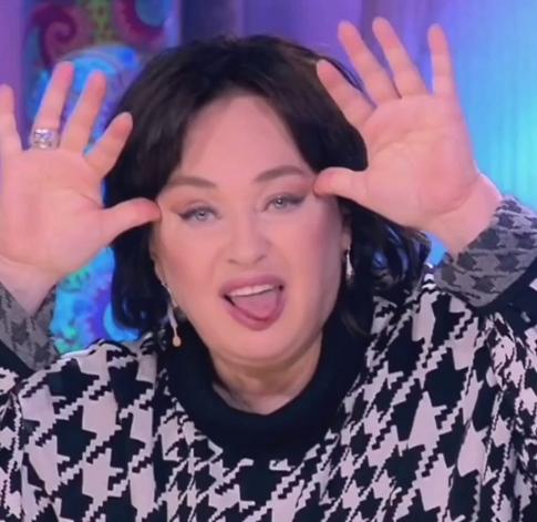 Гузеева попалась на превышении скорости