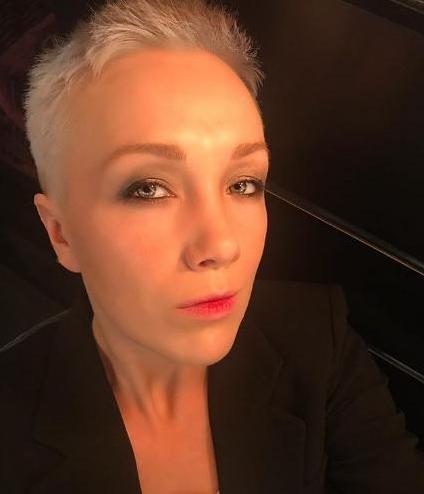 Дарья Мороз показала себя с темными волосами