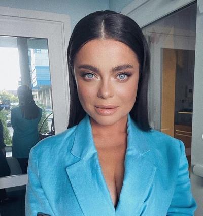 Королева предстала перед подписчиками в новом образе