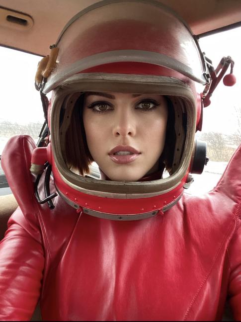 «Сразу определилась — полечу на Луну»