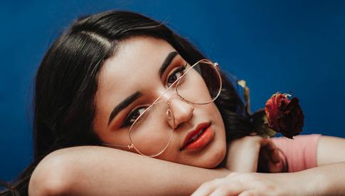 Тревожные причины, почему вы чувствуете металлический привкус во рту