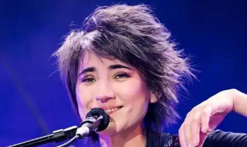 Земфира, оскорбившая блог Гордеевой, попросила у нее прощения