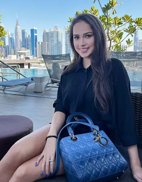 Сколько стоят сумки Алины Загитовой: топ−3 самых дорогих