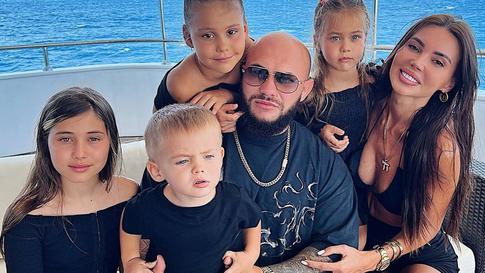 Программа «антимажор»: Самойлова заставила детей убираться