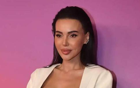 «Коза собирает вещи»: у Оксаны Самойловой появились новые любимчики