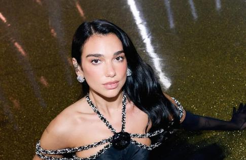 Дуа Липа выходит замуж за «Анатоля Курагина»