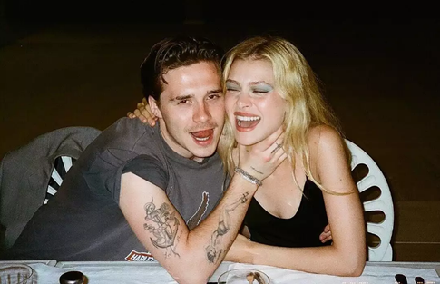 Бруклин Бекхэм набил на теле татуировку с письмом от своей жены