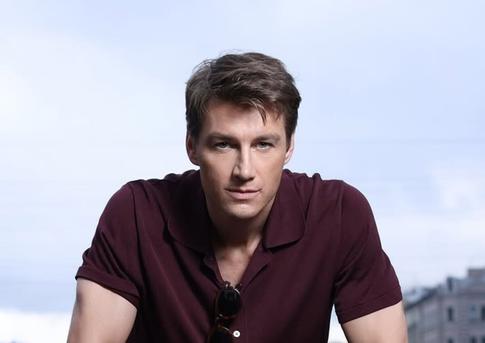 Алексей Воробьев вынужден срочно бежать: его особняк в Калифорнии скоро превратится в руины