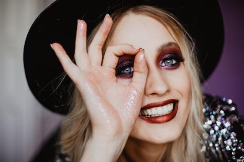 Красота и здоровье глаз: как макияж, ресницы и косметология влияют на зрение