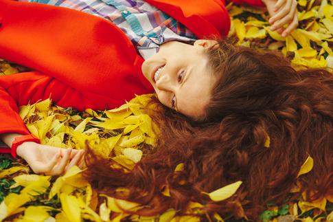 Выпадение волос осенью: первопричины и способы борьбы