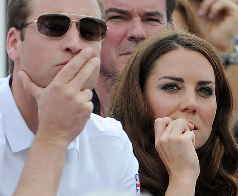 Почему люди грызут ногти и как от этого избавиться: 5 эффективных способов