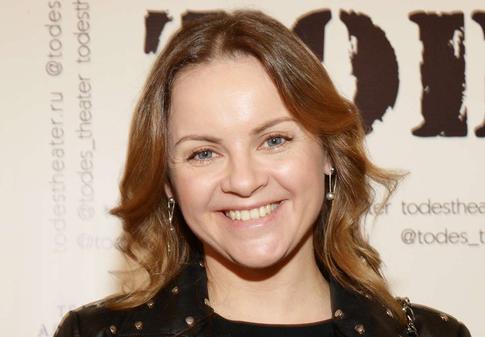 «Все равно Наташа лучше»: в соцсети обсудили выход Проскуряковой в алом платье