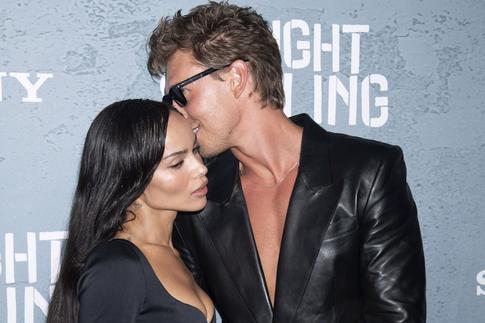 Все более, чем серьезно: Зои Кравиц намекнула на помолвку с Гарри Стайлзом