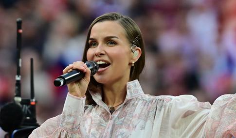 Певица Куртукова опубликовала трогательные семейные фото