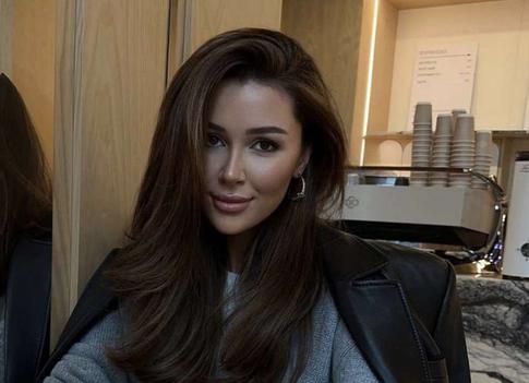 «Буду пугать прохожих»: Анна Заворотнюк вколола ботокс через 20 дней после родов