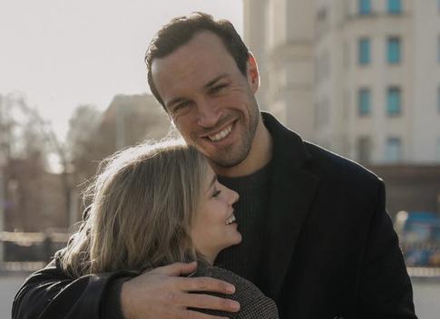 Супруги Павел Попов и Елена Полянская рассказали о флирте с коллегами по съемкам