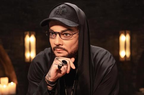 «Как всегда бомбически»: оправившийся от болезни Киркоров предстал в новых образах