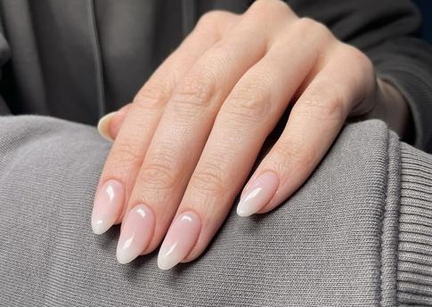 BB-маникюр: главный beauty-тренд от звезд, который покоряет естественностью