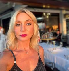 "Обновляю гардероб": Орбакайте показала битву луков