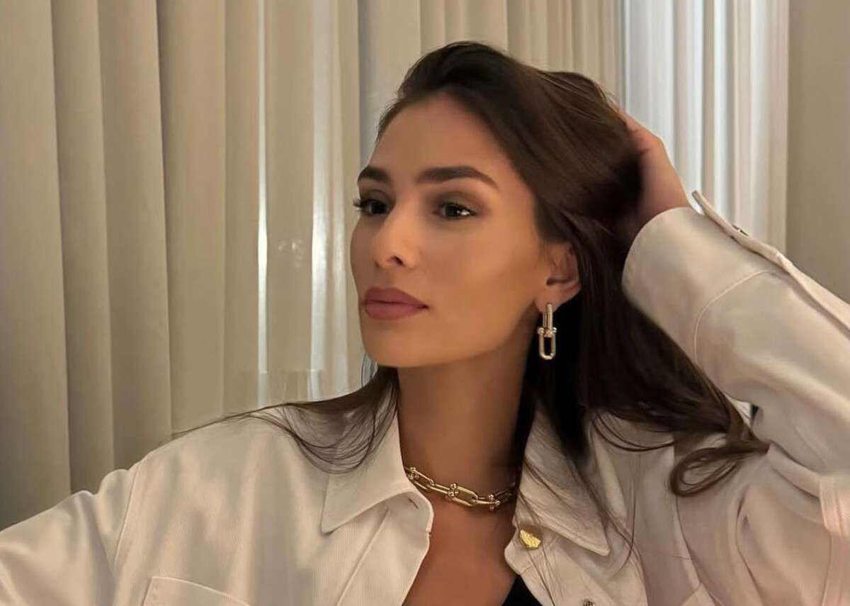 Младшая дочь Глаголевой вышла на теннисный корт в мини-юбке