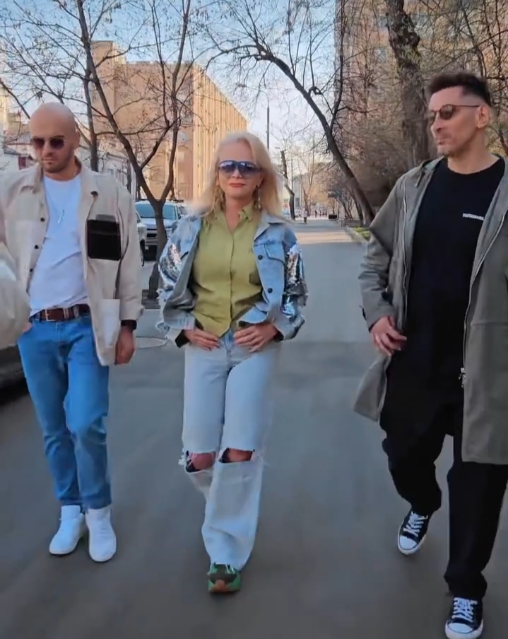 Битва луков: Долина, Бондарчук, Алсу, Варнава и другие показали весенние образы