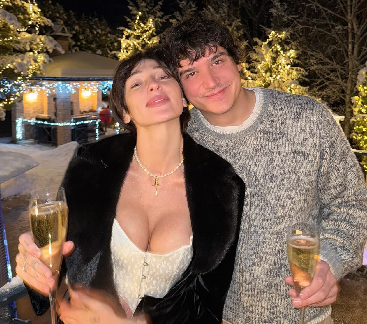 Джингл белс вайб: как Ивлеева, Асмус, Моряк, Меладзе отметили Новый год