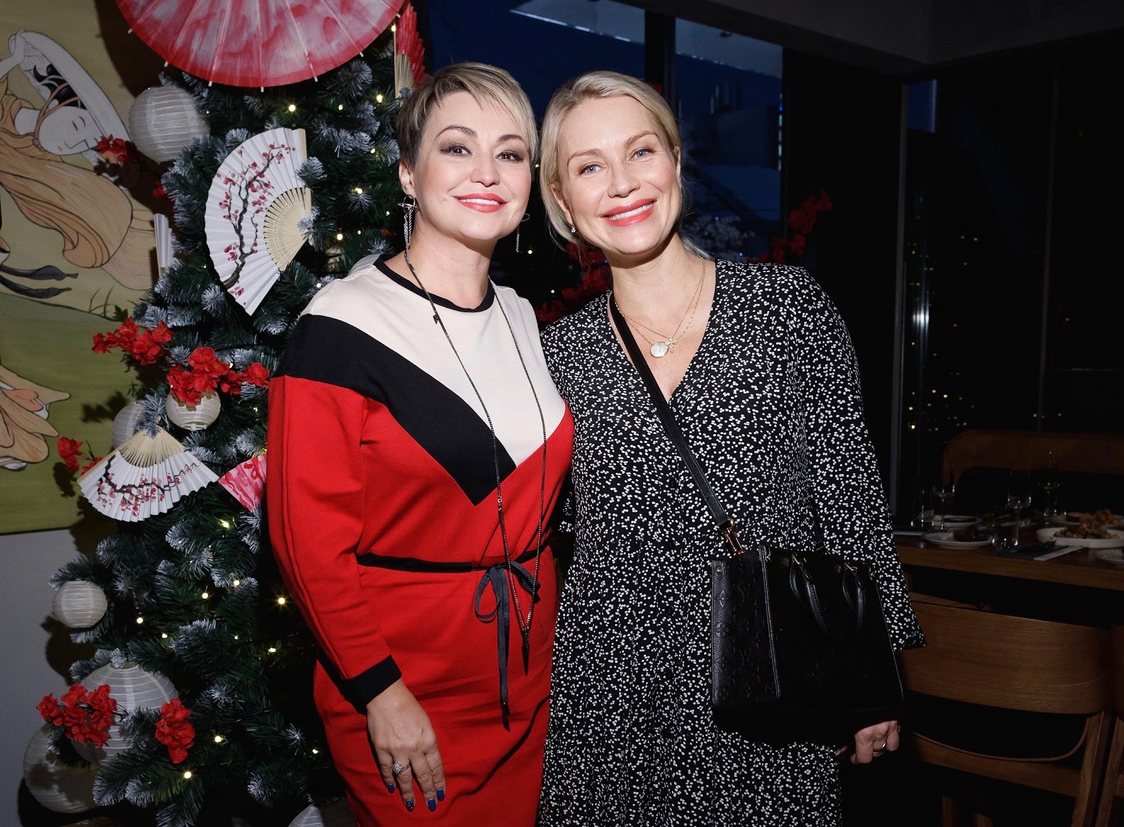 Первый выход в свет Гордон после родов и Качер на большом сроке беременности: кадры бьюти-девичника